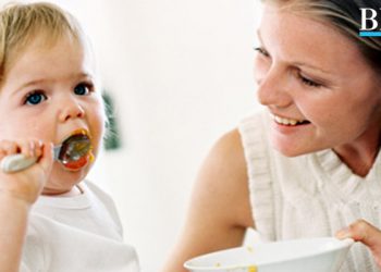 8 อาหารกระตุ้นสมอง ช่วยลูกน้อยให้ฉลาดขึ้น